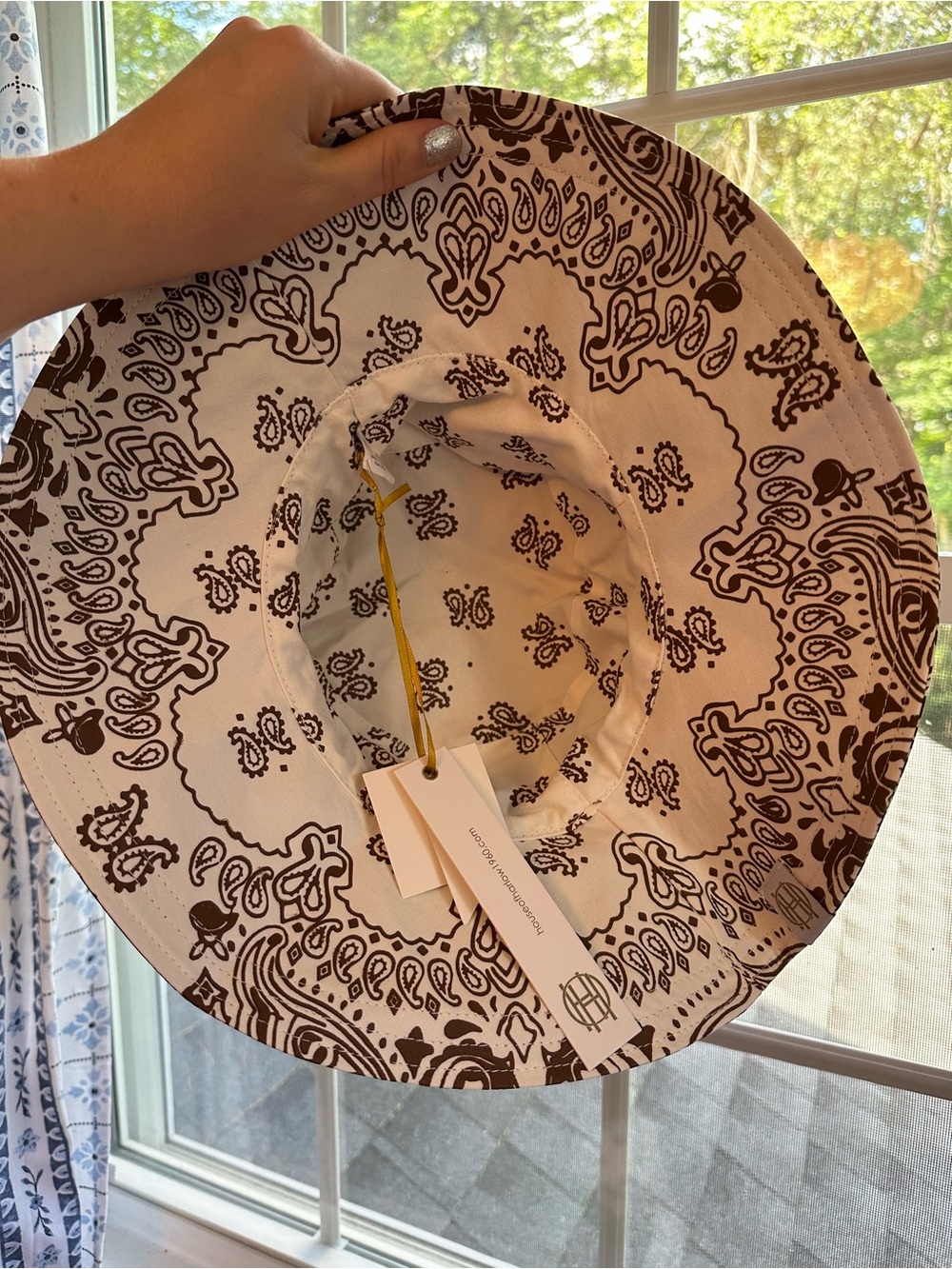 House of Harlow 1960 Bandana Print Bucket Hat - White & Brown
